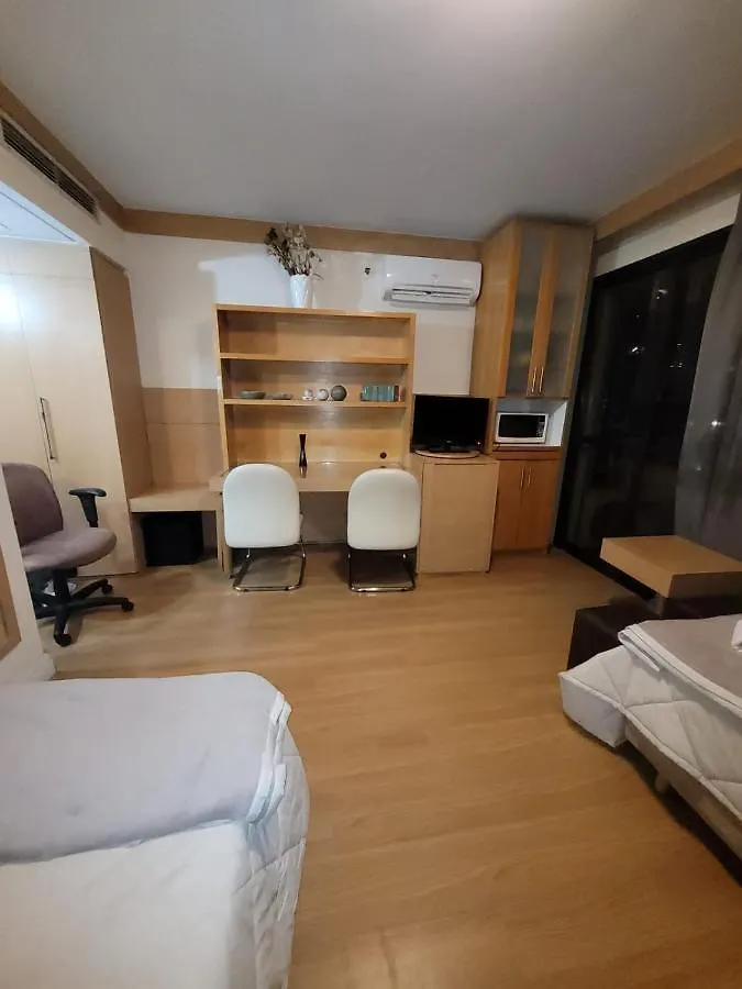 Studio Living Faria Lima São Paulo 0*,  Brasil