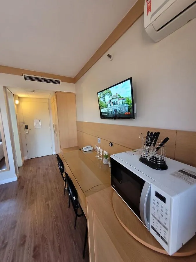 Studio Living Faria Lima São Paulo 0*,